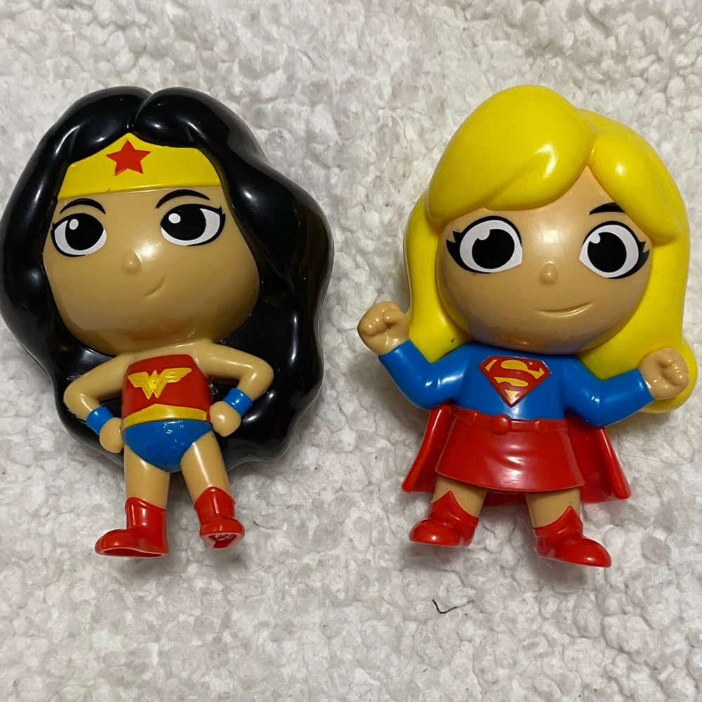 Dc comic justice league 2024 Burger King kids meal super girl & Wonder Woman ¥